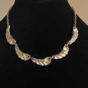 Elegant Vintage Gold Tone  Leaf Necklace with Rhinestone Accents